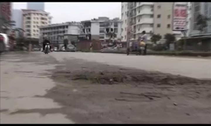 Camera giấu kín - Cảnh báo hố ga mất nắp P1