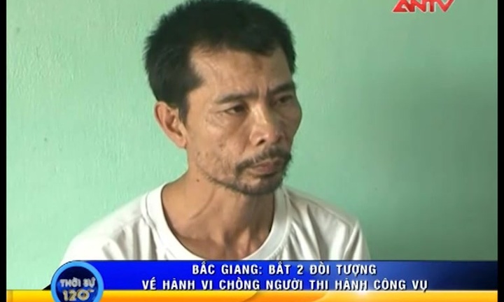 Chém lực lượng cưỡng chế, 2 cha con lĩnh án tù