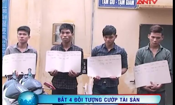 Côn đồ chặn xe, cướp tài sản trên xa lộ