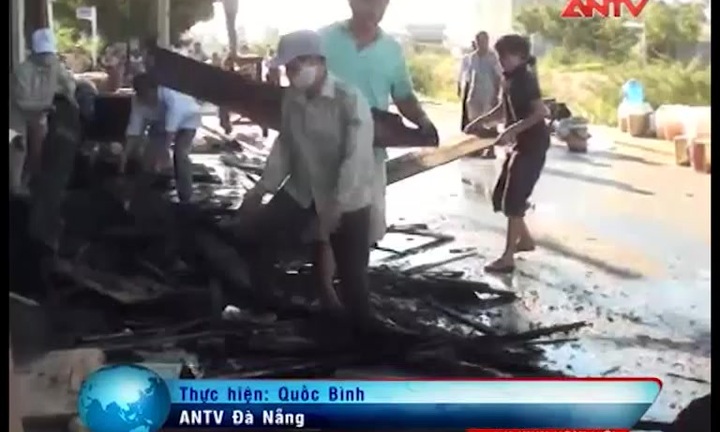 Đà Nẵng: Thêm một vụ cháy dữ dội ở xưởng gỗ