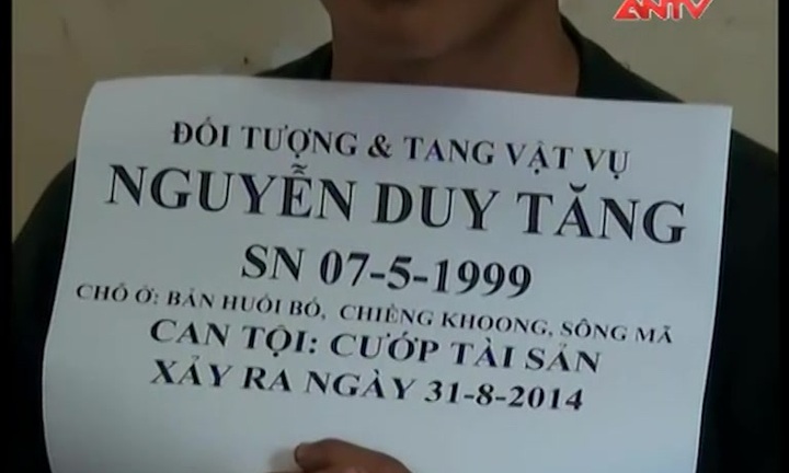 Hung đồ tuổi teen găm kiếm cướp tài sản