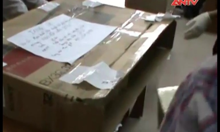 Nóng: Cất giấu 149 bánh heroin ở nhà người tình