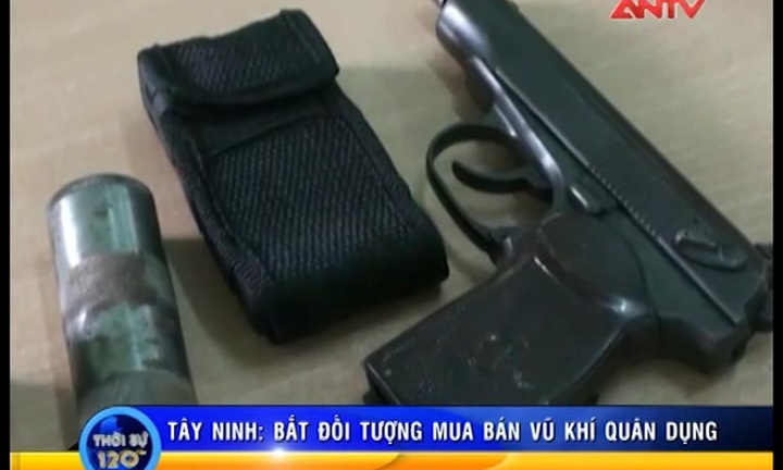 Triệt phá đường dây buôn bán vũ khí xuyên quốc gia
