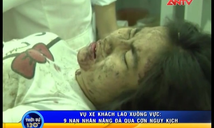 Vụ xe khách lao xuống vực: 9 nạn nhân nặng đã qua cơn nguy kịch