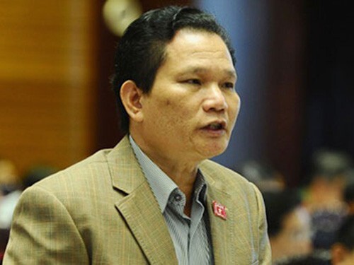 Tổng giám đốc nghỉ hưu vẫn nhận lương 65 triệu đồng/tháng