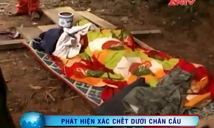 Clip: Phát hiện xác chết bí ẩn dưới chân cầu