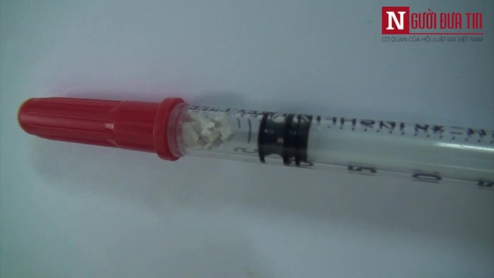 Bắt nghi can thuê xe ôm đi mua ma túy