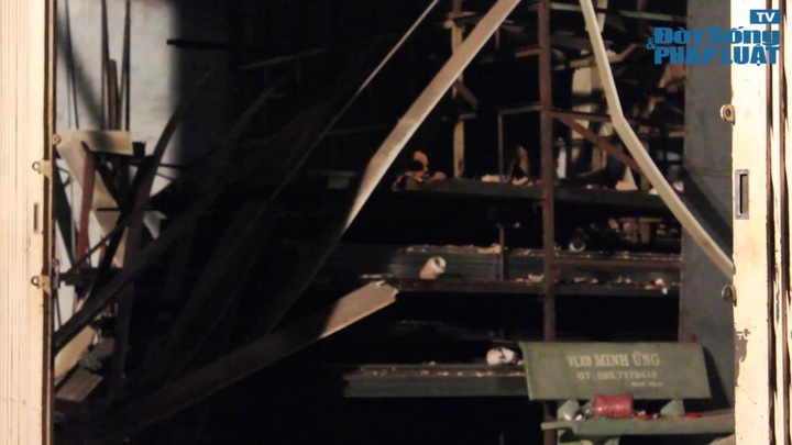 Hiện trường đổ nát sau vụ nổ lớn tại Sài Gòn