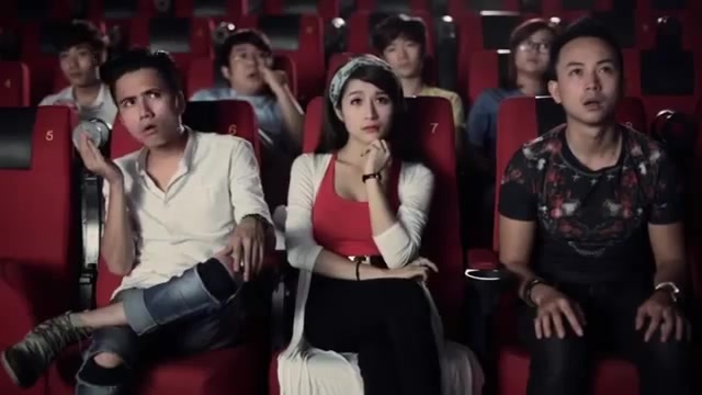 Video: Những tình huống khó đỡ ở rạp chiếu phim