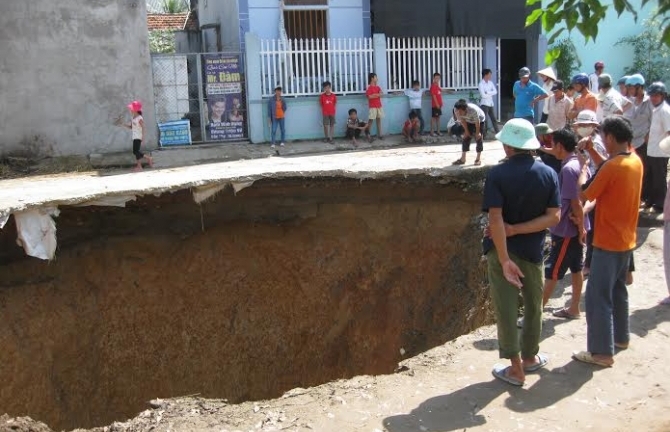Thanh Hóa di dời dân ra khỏi khu vực “hố tử thần”