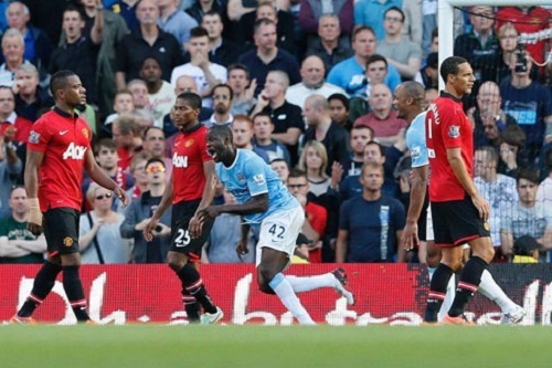 Man City - MU: Đúng chất derby