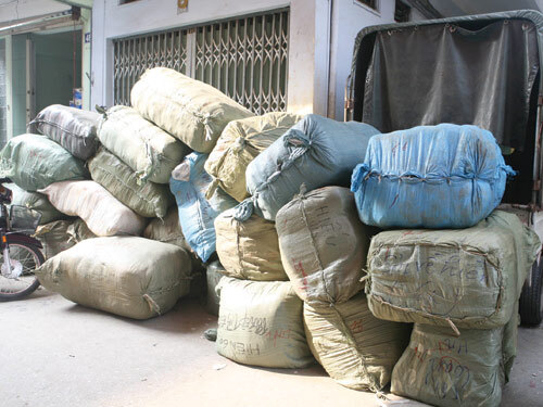 Quảng Ninh: 100 cảnh sát vây bắt 12 tàu hàng lậu trị giá 20 tỷ