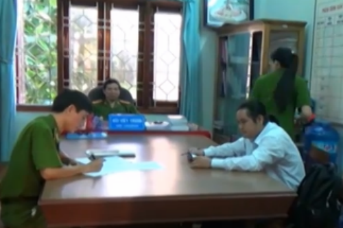 Clip: Giám đốc Công ty Rồng Xanh đầu thú