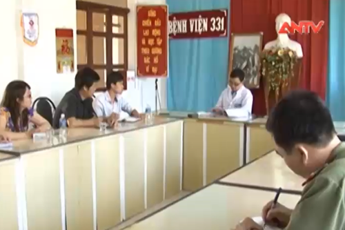 Clip: Gia đình sản phụ thai nhi tử vong tố bệnh viện chậm trễ