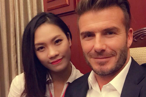 Lộ diện danh tính của cô gái xinh đẹp chụp ảnh cùng David Beckham