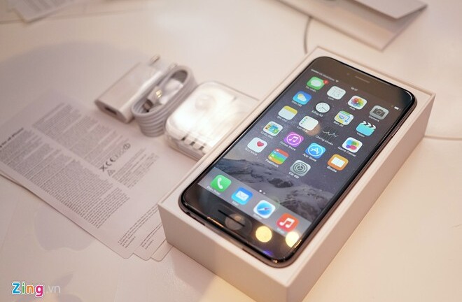 Mở hộp iPhone 6 và 6 Plus chính hãng phiên bản Việt Nam