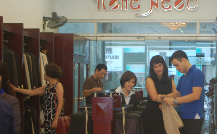 Veston Hồng Ngọc chắp cánh tình yêu