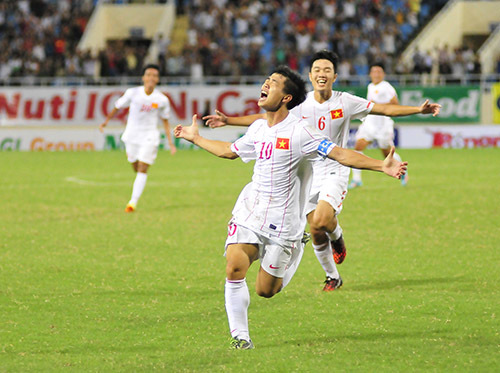 Vụ tuổi thật Công Phượng: Tài năng cần được tôn trọng