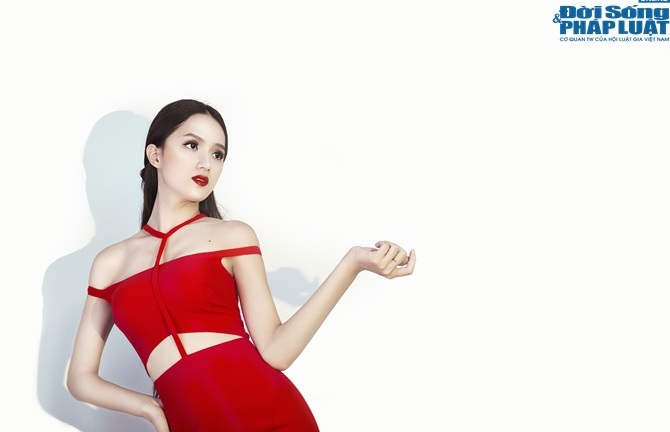 Hương Giang Idol lung linh sắc đỏ quyến rũ