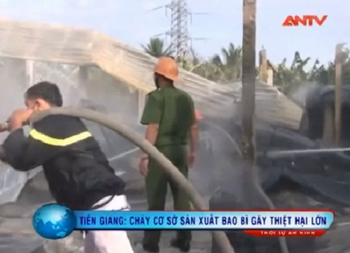 Video: Cháy xưởng sản xuất bao bì, thiệt hại 1 tỷ đồng