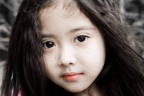 Video: Những mẫu nhí có gương mặt thiên thần đốn tim dân mạng