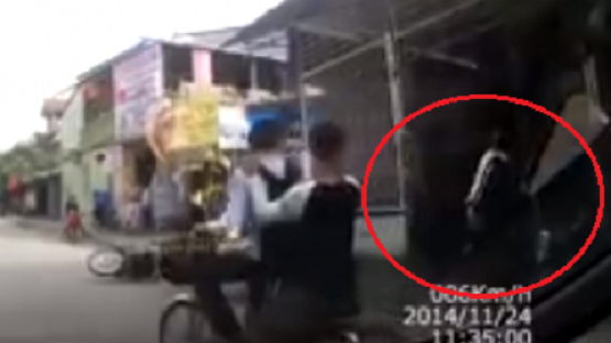 Video: Va chạm tai nạn, thanh niên