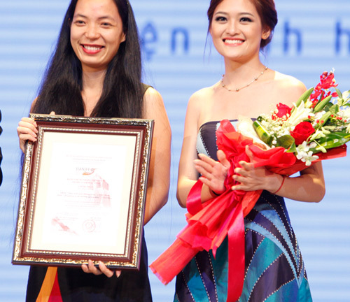 Phim 16+ của Nguyễn Hoàng Điệp được vinh danh tại LHP Quốc tế