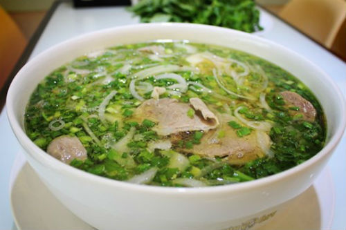 Cận cảnh tô phở