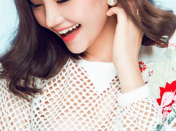 Miu Lê rạng ngời khoe vẻ trẻ trung xinh đẹp