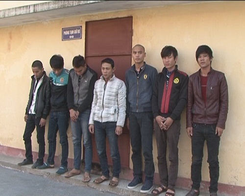 Bắt nhóm đối tượng ngang nhiên đòi bảo kê, cưỡng đoạt tài sản