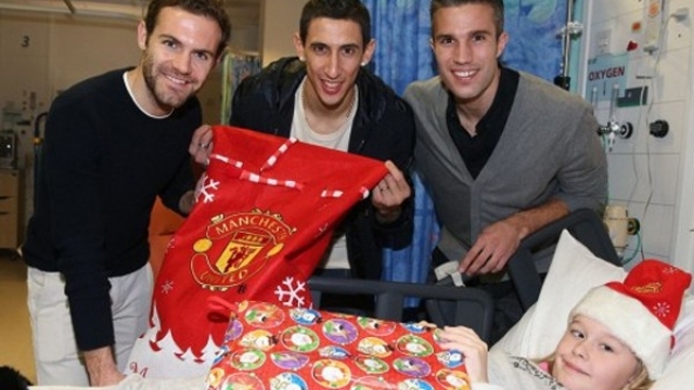 Noel 2014:  Hành động đầy ý nghĩa của sao M.U nhân dịp Giáng Sinh