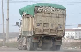 Đầu năm 2015 tăng mức phạt xe quá tải