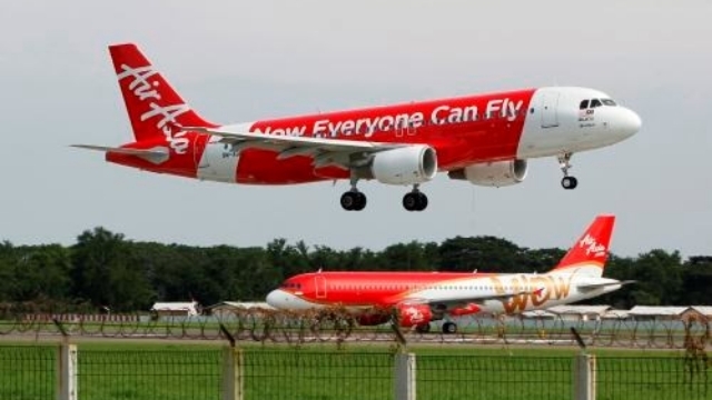 Video: Máy bay AirAsia QZ8501 chở 162 người mất tích bí ẩn