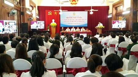 Xông vào nhà trói người, cướp tài sản giữa ban ngày
