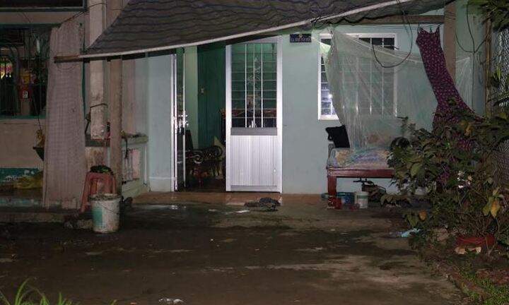 Vợ không cho ngủ cùng, chồng vác dao truy sát