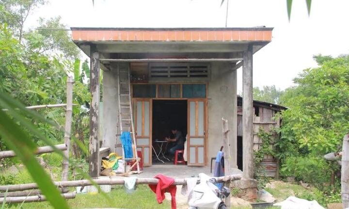 Bị anh họ ép quan hệ, bé gái sinh con ở tuổi 14