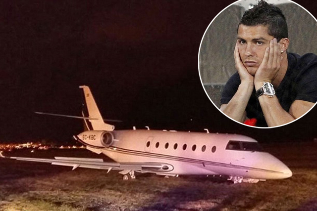 Ronaldo hút chết khi phi cơ 27 triệu USD gặp tai nạn ở Barcelona