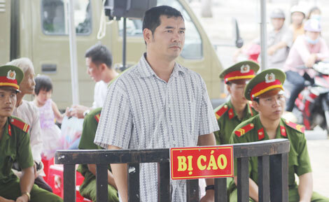 Lĩnh 2 năm tù vì giả đặc phái viên Chính phủ để hù dọa CSGT