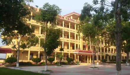 Kỷ luật nhóm nữ sinh đánh nhau vì mâu thuẫn trên Facebook