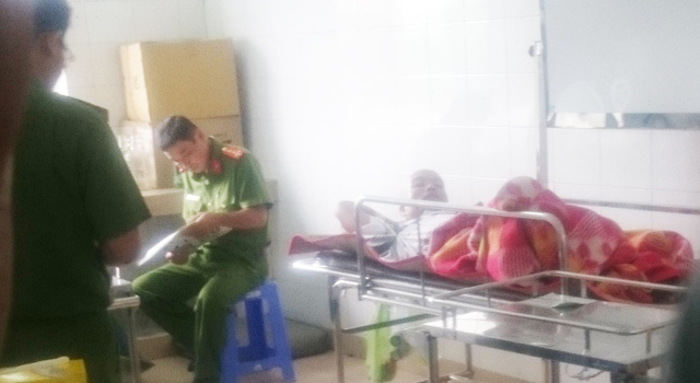 Bắt đối tượng chém đứt cổ bạn thân vì món nợ 100 ngàn đồng
