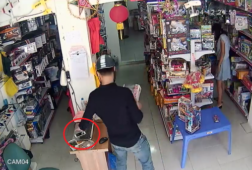 Thanh niên đi SH trộm điện thoại iPhone 6 trong vài nốt nhạc