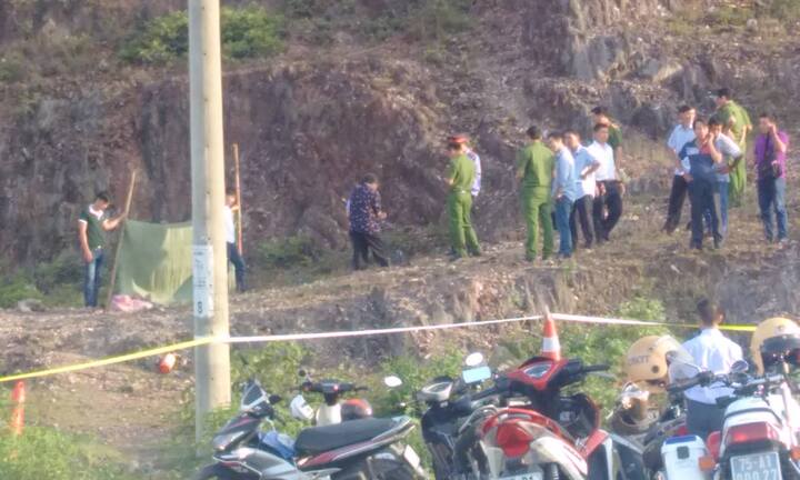 Điều tra vụ người phụ nữ tẩm xăng tự thiêu bên vệ đường