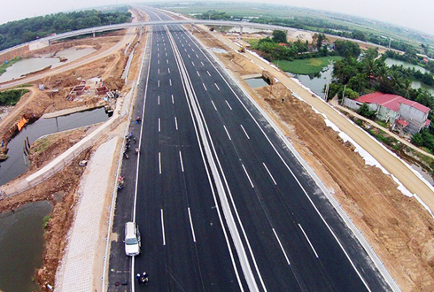 Đề xuất xây dựng tuyến đường bộ cao tốc Bắc - Nam dài 1.372km