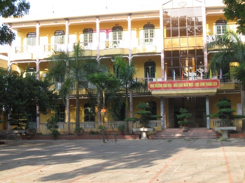 Sốc: Rút chi phí kỷ niệm thành lập trường từ 1,2 tỉ còn 100 triệu