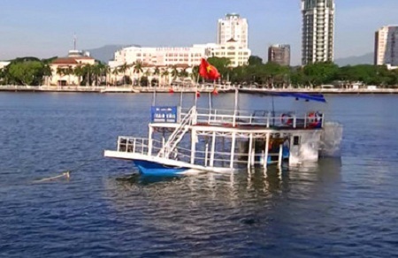 Đề nghị truy tố 4 bị can trong vụ lật tàu du lịch trên sông Hàn