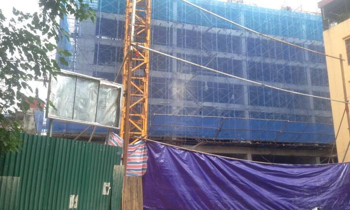Sập giàn giáo công trình Eco Green Tower: Ai phải chịu trách nhiệm?