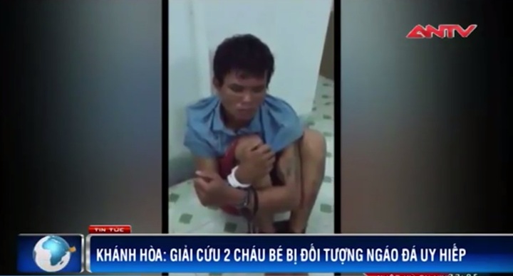 Thót tim giải cứu gia đình bị 'ngáo đá' dùng dao khống chế