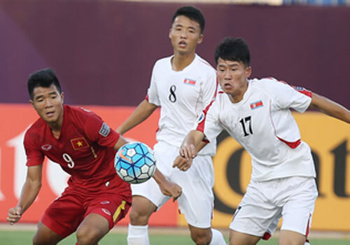 Văn Hậu lập siêu phẩm sút xa đẳng cấp, U19 Việt Nam tạo cú sốc ở VCK U19 châu Á