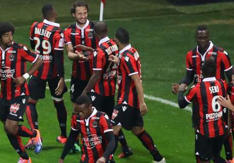 Balotelli đá hỏng penalty, Nice vẫn thắng Lyon và vững ngôi đầu