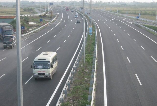 Đề xuất trình Quốc hội duyệt việc làm 1.300 km cao tốc Bắc - Nam